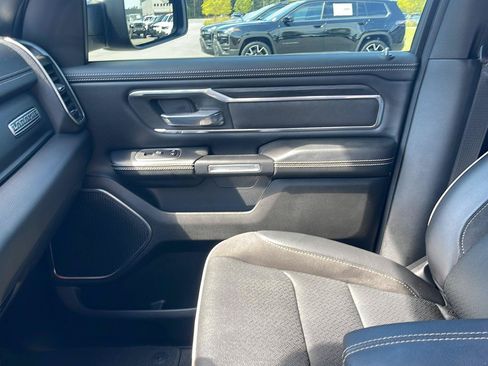 Used 2023 RAM 1500 Laramie RWD image 30