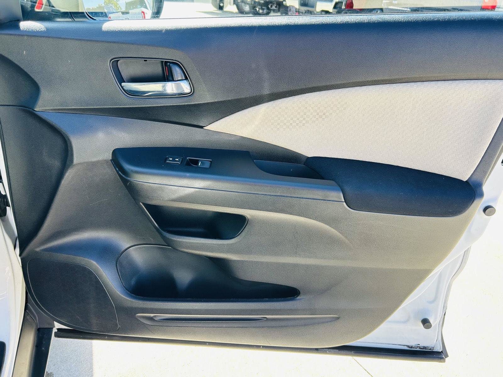 Used 2015 Honda CR-V EX image 26