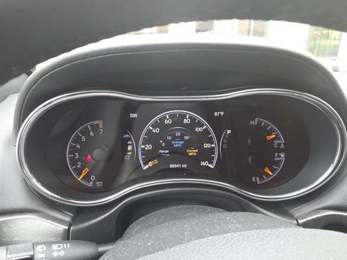 Used 2018 Jeep Grand Cherokee Limited AWD/4WD image 13