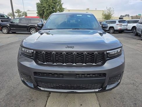 New 2025 Jeep Grand Cherokee L Laredo image 2
