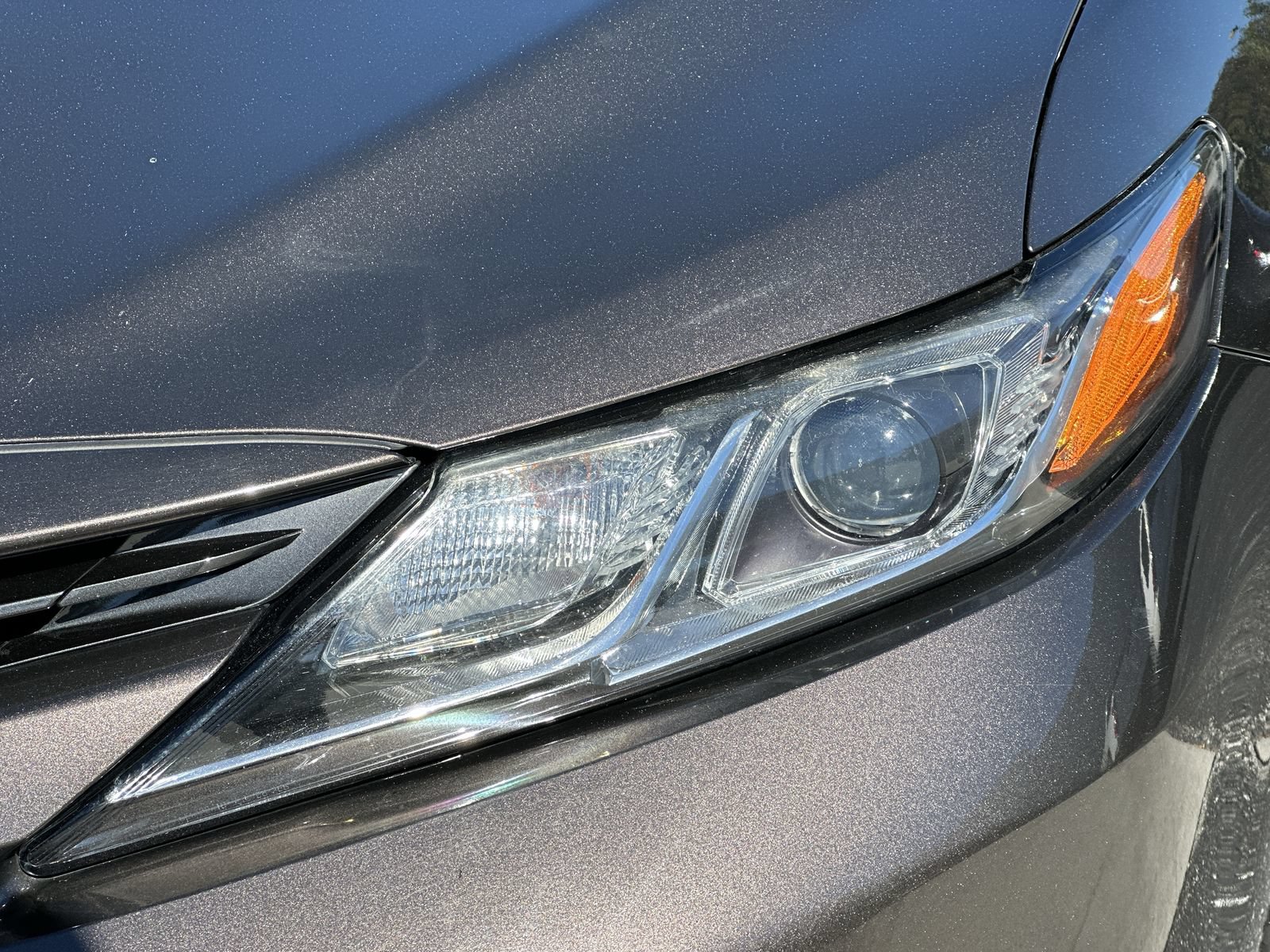 Used 2018 Toyota Camry LE FWD image 11