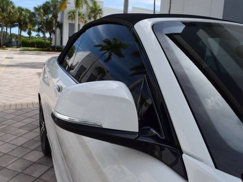 Used 2021 BMW 230i xDrive Convertible AWD/4WD image 30