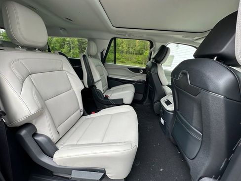 New 2026 Lincoln Navigator L Reserve AWD/4WD image 24