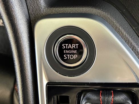 Used 2025 Nissan Sentra SR w/ SR Premium Package FWD image 26
