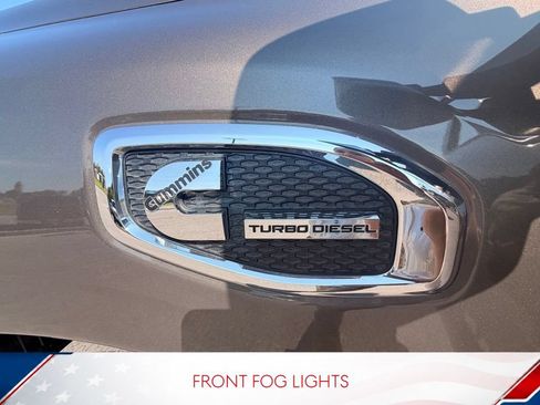 Used 2016 Nissan Titan SL RWD image 10