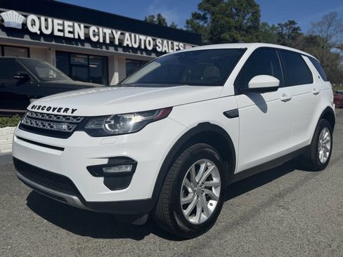 Used 2017 Land Rover Discovery Sport HSE image 1