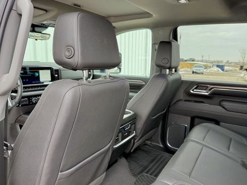 Used 2024 Chevrolet Silverado 2500 LTZ w/ LTZ Premium Package AWD/4WD image 13