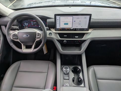 New 2026 Ford Explorer Active RWD image 17