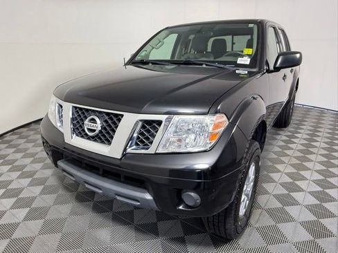 Used 2019 Nissan Frontier SV AWD/4WD image 2
