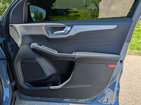 Used 2026 Ford Escape SE w/ PHEV Premium Package FWD image 43