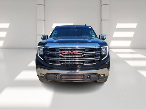 Used 2022 GMC Sierra 1500 SLT image 2