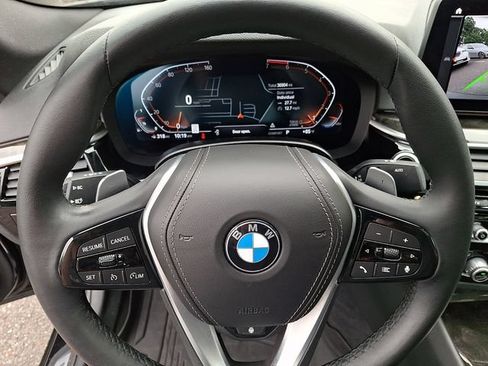 Used 2023 BMW 530i xDrive w/ Convenience Package AWD/4WD image 18