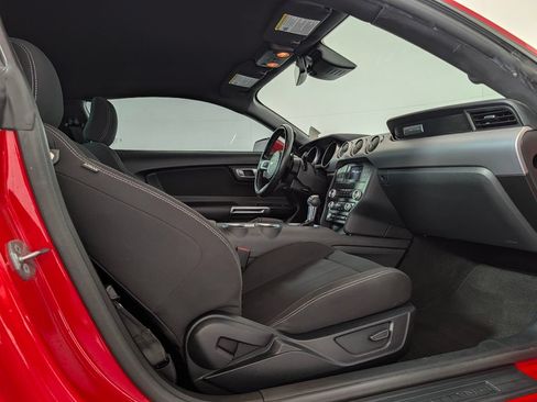 Certified 2022 Ford Mustang GT RWD image 12