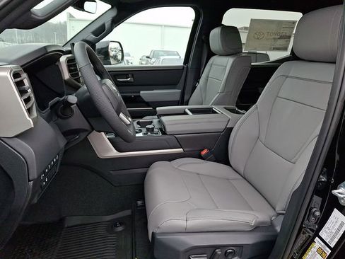 New 2026 Toyota Tundra Limited image 6