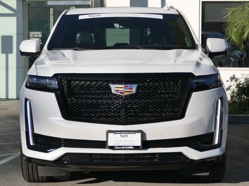 Certified 2021 Cadillac Escalade ESV Sport w/ Driver Assist Tech Package image 9