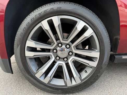 Used 2019 GMC Yukon XL Denali w/ Open Road Package AWD/4WD image 8