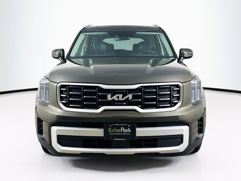 Used 2025 Kia Telluride S FWD image 2