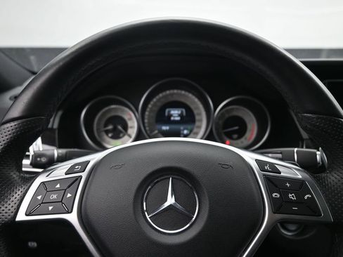 Used 2016 Mercedes-Benz E 350 4MATIC Sedan image 12