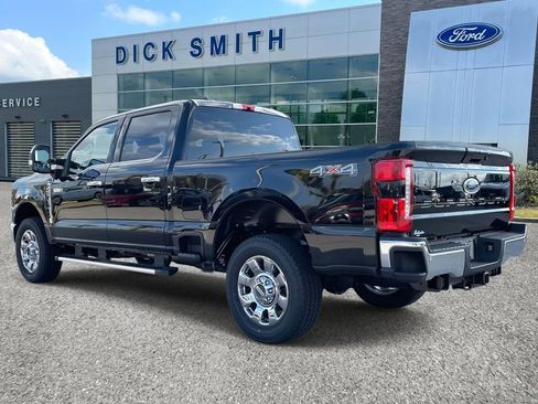 New 2026 Ford F250 Lariat w/ Chrome Package image 4