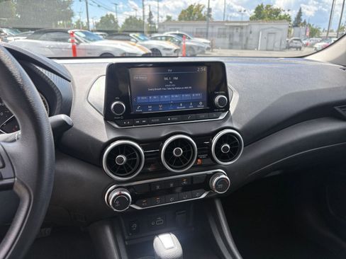 Used 2025 Nissan Sentra S FWD image 17