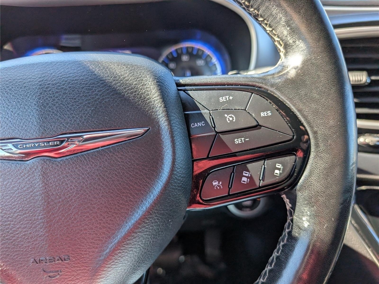 Used 2020 Chrysler Pacifica Touring-L Plus FWD image 24