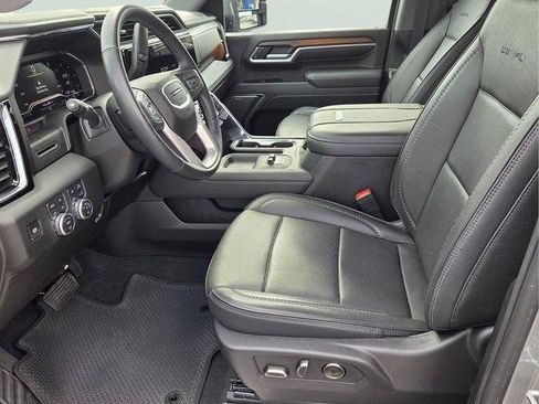 Certified 2025 GMC Sierra 2500 Denali AWD/4WD image 11