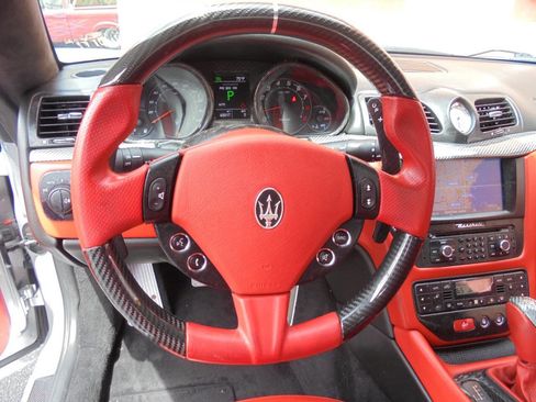 Used 2014 Maserati GranTurismo Sport RWD image 18