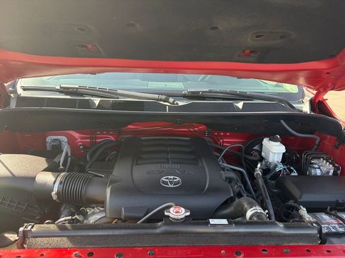 Used 2019 Toyota Tundra SR5 w/ TRD Off Road Package AWD/4WD image 20
