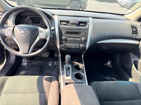 Used 2014 Nissan Altima 2.5 S FWD image 14
