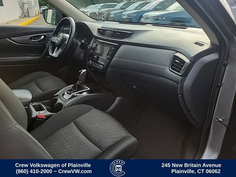 Used 2018 Nissan Rogue SV AWD/4WD image 43