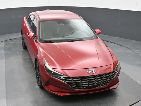 Used 2021 Hyundai Elantra SEL w/ Convenience Package image 29