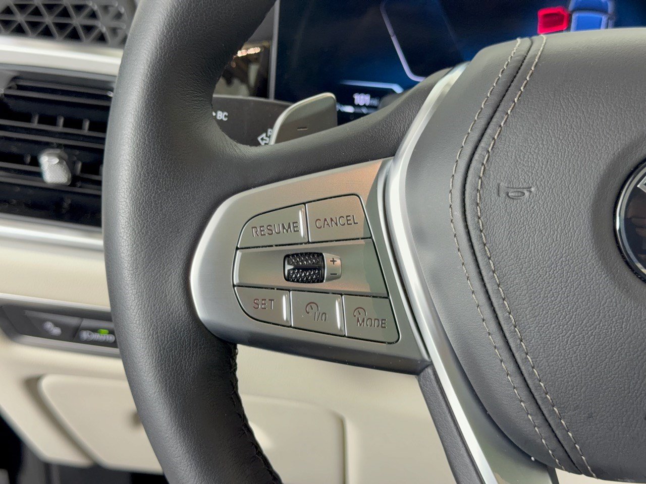 Certified 2026 BMW X7 xDrive40i AWD/4WD image 18