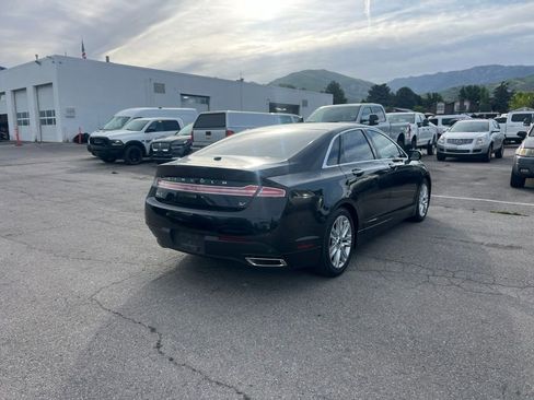 Used 2014 Lincoln MKZ FWD image 5