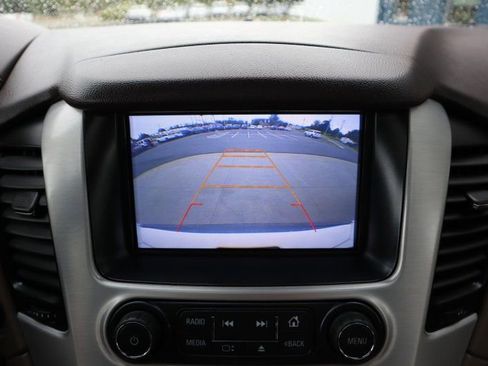 Used 2017 GMC Yukon SLT w/ Open Road Package image 12