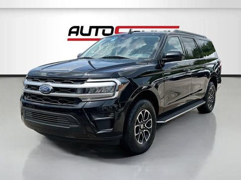 Used 2022 Ford Expedition Max XLT w/ Livery Package AWD/4WD image 3
