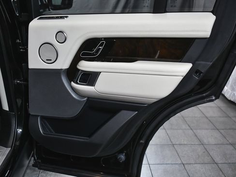 Used 2021 Land Rover Range Rover Westminster Edition image 14