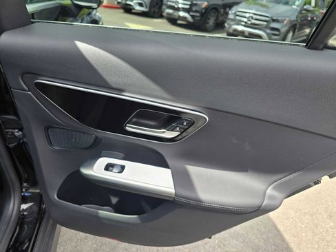 Used 2026 Mercedes-Benz GLC 300 4MATIC image 13