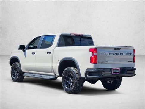 New 2026 Chevrolet Silverado 1500 ZR2 w/ Dark Appearance Package AWD/4WD image 9