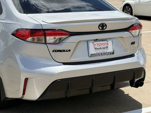 Certified 2025 Toyota Corolla SE FWD image 6