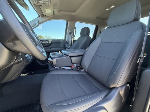 Certified 2024 Chevrolet Silverado 1500 Custom image 24