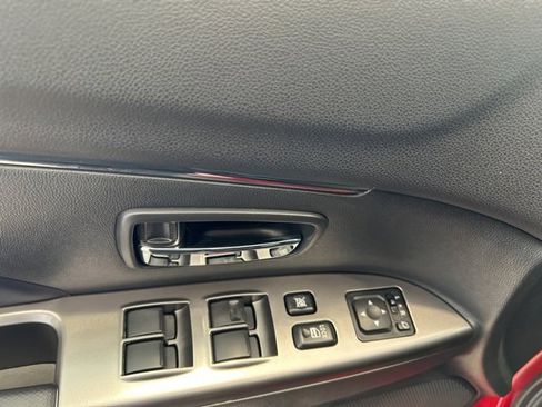 Used 2024 Mitsubishi Outlander Sport SEL image 10