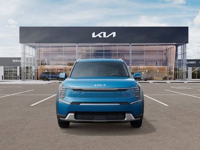 New 2026 Kia EV9 Wind