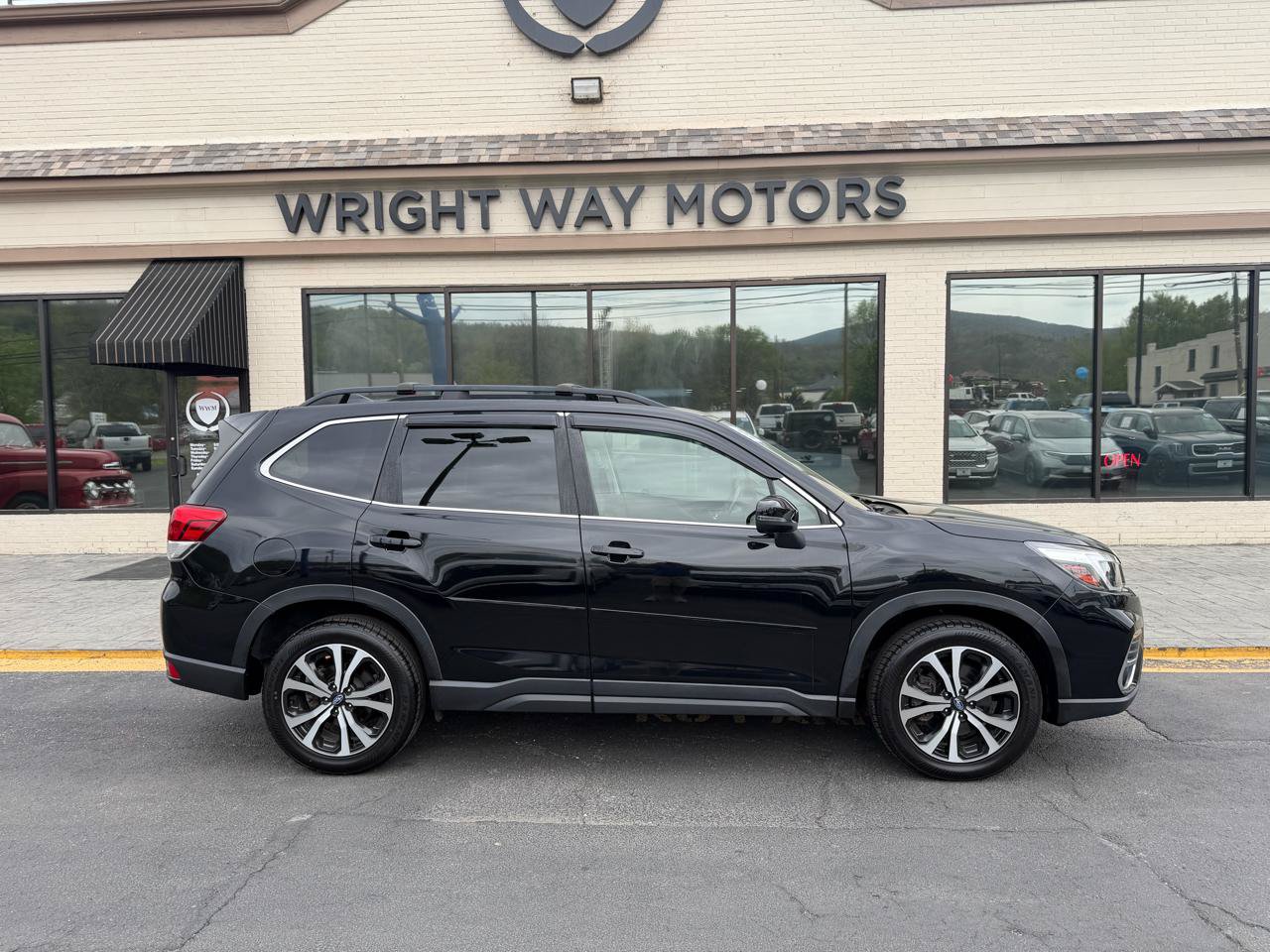 Used 2019 Subaru Forester Limited w/ Popular Package #3 AWD/4WD image 2