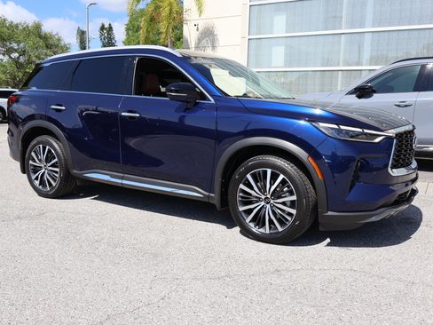 Certified 2023 INFINITI QX60 Sensory w/ Cargo Package AWD/4WD image 11