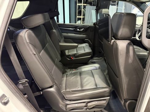 Used 2021 GMC Yukon Denali w/ Denali Ultimate Package image 29