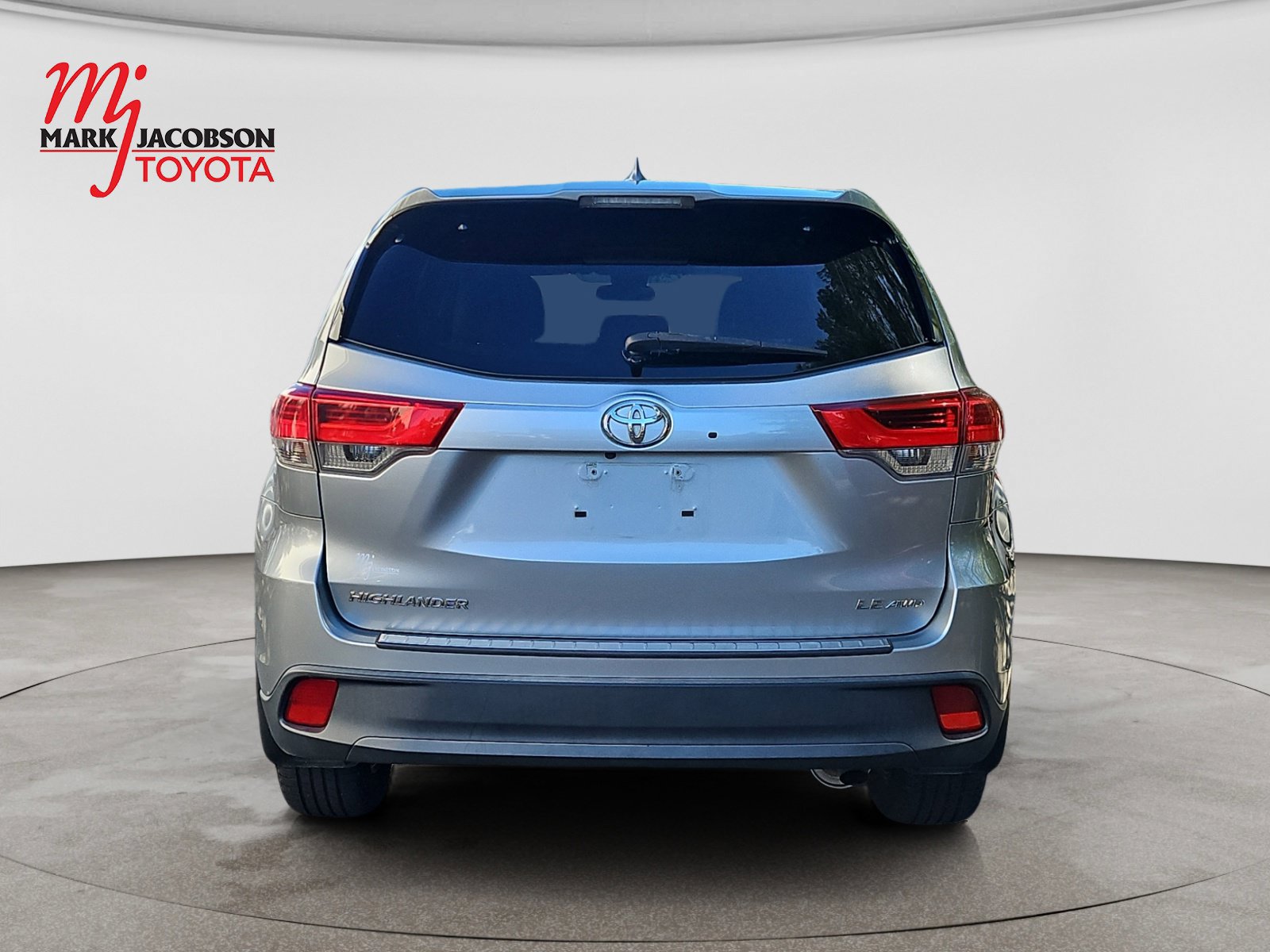 Used 2019 Toyota Highlander Plus AWD/4WD image 10