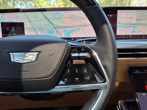 New 2025 Cadillac Escalade IQ Luxury 2 image 18