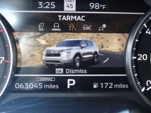Used 2024 Mitsubishi Outlander SE FWD image 32