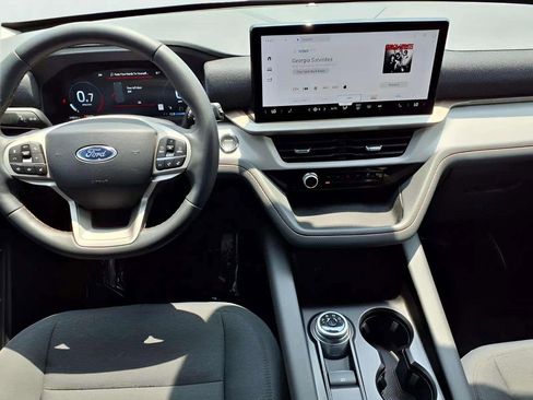 Used 2026 Ford Explorer Active RWD image 18