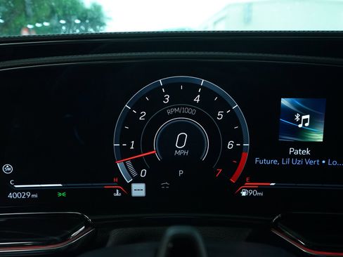 Used 2024 Cadillac Escalade V w/ LPO, ONYX Package AWD/4WD image 13